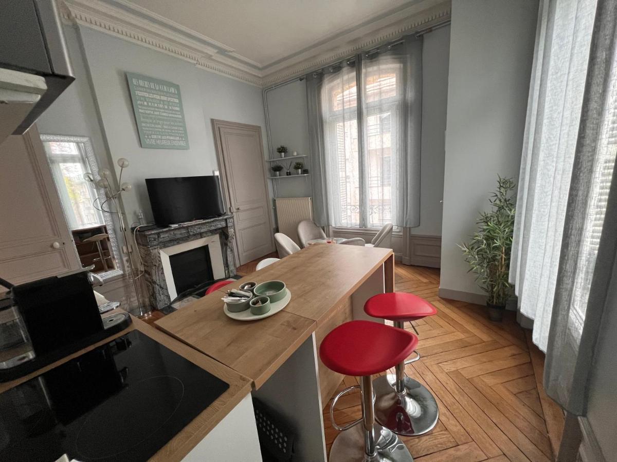4 People+Free Street Parking+Cosy Centre Ville Apartment Rouen Ngoại thất bức ảnh